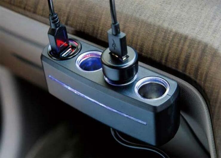 【2020年】車内でスマホを充電！ 急速カーチャージャーおすすめ16選｜『カーグッズ』編集部が厳選