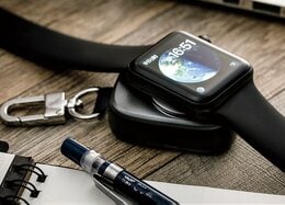 もう慌てない。Apple Watchユーザー必携の“キーホルダー”がこちらです