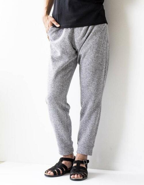 履くだけでグッと大人見えする「グルカ サンダル+X」 イメージ4