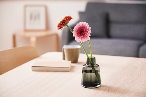 初心者でもおしゃれに飾れる一輪挿しの花瓶は？ イメージ
