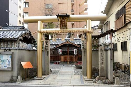 18位: 証券ビジネスマンもあつく信仰「御金神社」