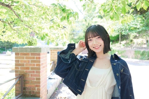 富士フイルム「GFX100RF」:見た目の色彩に近い温かみを感じる明るい色 富士フイルム「GFX100RF」おすすめ イメージ