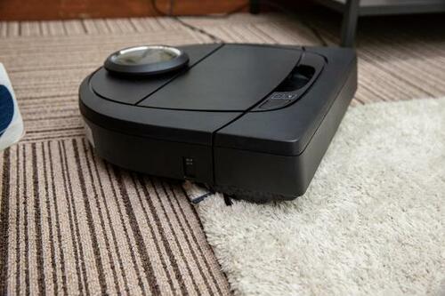 抜群の回避力で片付けたくない人に ネイト「Botvac D5 Connected」