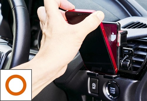 ホールドの仕組みがスマート 車用スマホホルダーおすすめ イメージ