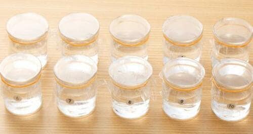 鮮度保持力を求めるラップのテストでは「保水性」に注目! イメージ