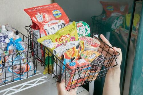 食材のストックはニトリの バスケットにまとめる イメージ3