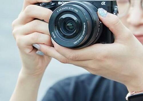 カメラのレンズ操作