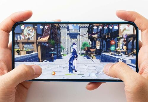 ゲームプレイ時もスムーズに操作 安いスマホおすすめ イメージ