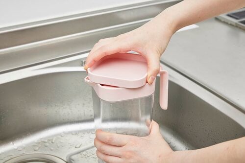 注ぐときに漏れてしまう 横置きできる冷水筒おすすめ イメージ2