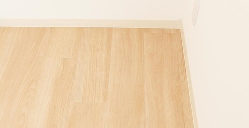 フローリング(最強モード):吸引率99.8% ハイエンドのロボット掃除機おすすめ イメージ