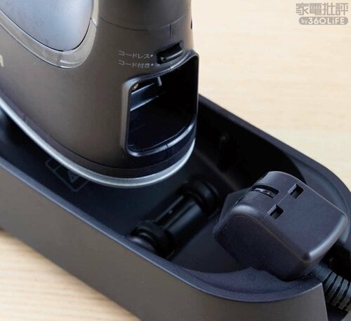 ただし、スタンドからの取り外しはやや手間 衣類スチーマーおすすめ イメージ