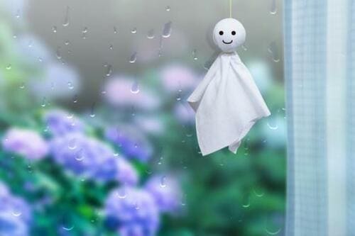 ユーウツな梅雨時を軽やかに過ごす！雨の日アイテム5選 イメージ