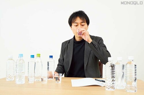 ネット通販の食品部門で一番の売れ筋は水! コカ・コーラ「い・ろ・は・す 天然水 ラベルレス」おすすめ イメージ