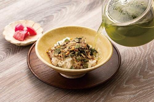 C評価: かつおの風味が強めな「だし茶漬け【梅】」 イメージ2