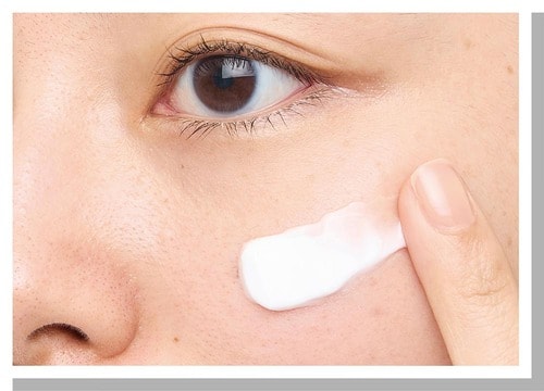 乾燥よる肌のカサつきの対処法は？ アイクリームおすすめ イメージ