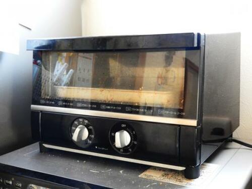 スクレーパーでコゲをスルッと落とす3ステップ イメージ