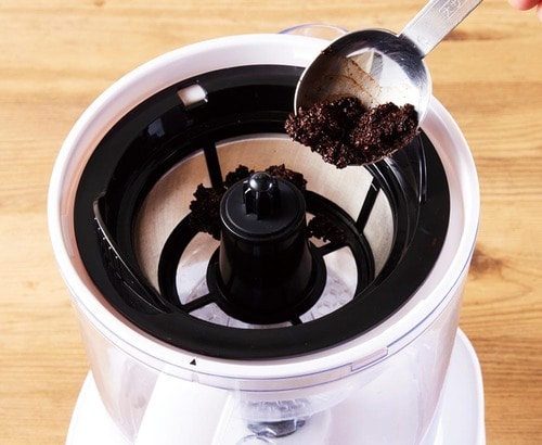 コーヒー粉に水をかけるひと手間が面倒 アイスコーヒーメーカーおすすめ イメージ2