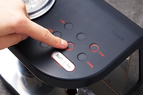 味だけでなく、機能面でも優れている サイフォン式コーヒーメーカーおすすめ イメージ2