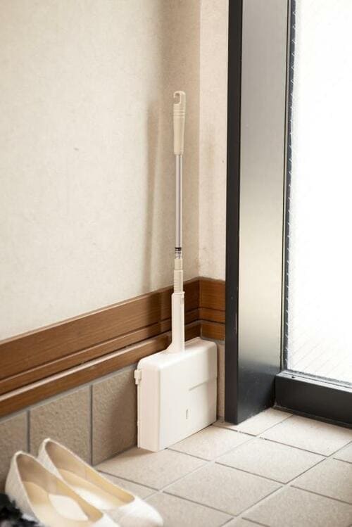 置きっぱでも邪魔にならない「立つホウキ」はこちら イメージ2