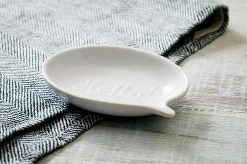 小物入れや食器としても 幅広く使えるシンプルなトレイ イメージ