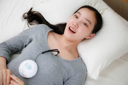 枕が厚い場合は身体の上に固定してもOK イメージ