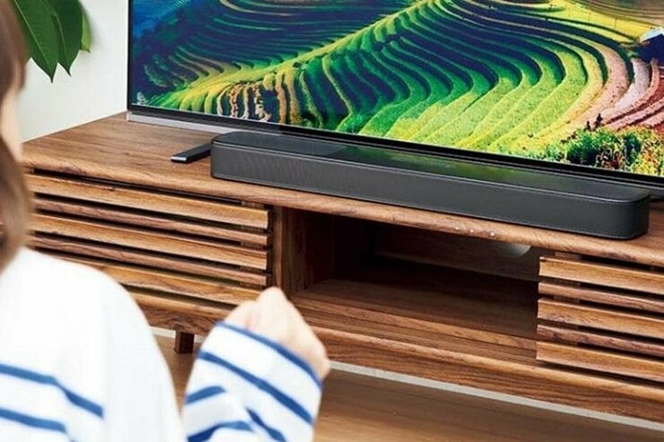 映画の包み込まれる音を再現！ オーディオのプロおすすめのサウンドバー｜『家電批評』が検証