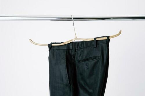 フックが回る！ 軽くて曲げられる！ドイツのすべらないMAWAハンガー イメージ4