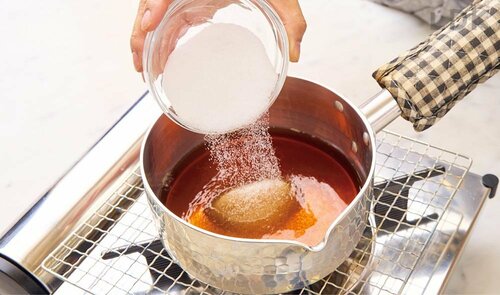 1：鍋に材料を入れる イメージ