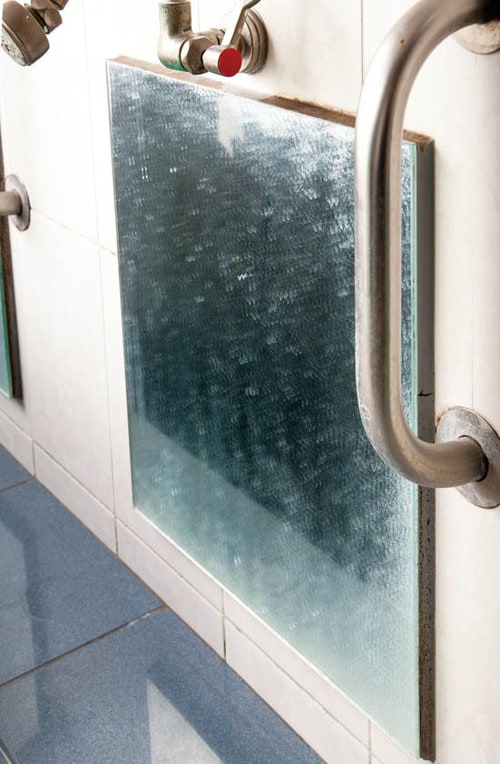 ガンコな水アカ汚れがたった5分でピッカピカ！ イメージ