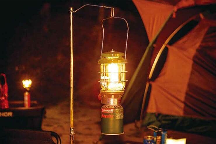 オシャレで使いやすい！ キャンプ初心者にもおすすめなランタン2選のイメージ