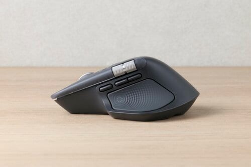 選び方2：マウスの形状は持ちやすさに直結 仕事用ワイヤレスマウスおすすめ イメージ
