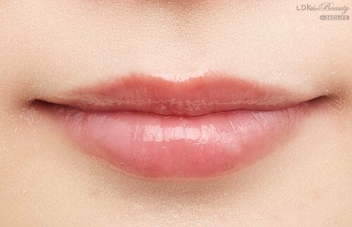 仕上がり：なじみのいい落ち着きカラー 色付きリップセラムおすすめ イメージ
