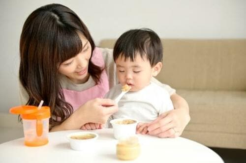 ポイント1:1歳未満の赤ちゃんに食べさせてはダメ イメージ