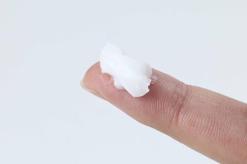 ややベタつくクリーム かかとクリームおすすめ イメージ