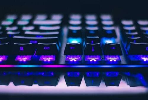 光るキーボード