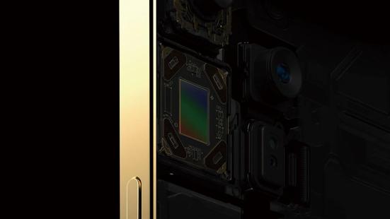 Apple「iPhone 12 Pro Max」のレンズ