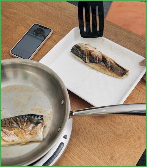 STEP5:キッチンペーパーで余分な油を取る