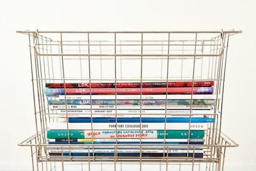 その6： 本の見せ収納ワイヤーバスケットでオシャレに イメージ3