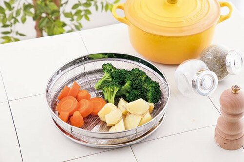 トレー付きのザルもおすすめ！ひとつあると調理に役立ちます ザルおすすめ イメージ