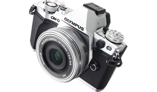 デジタル一眼レフ:オリンパス:OM-D E-M5  MarkⅡ