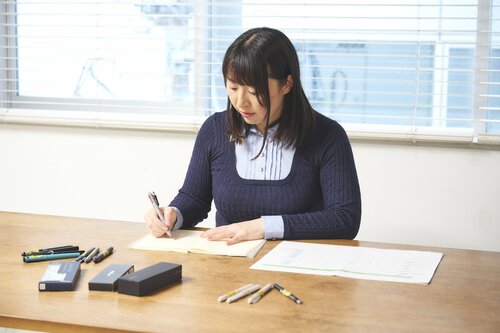 テスト項目1:きれいに書けるか 消せるボールペンおすすめ イメージ