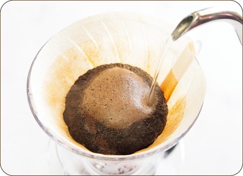 STEP7:2回目のお湯を注ぐ イメージ