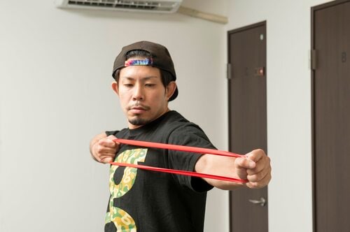 力のレベルに応じて無理なく筋トレができる「トレーニングチューブ」 イメージ2