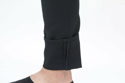 スキニー感を味わうならコレ！ストレッチが強めのGU イメージ3