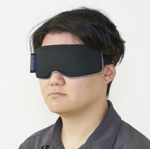 【着け心地】肌触りは悪くないものの固定バンドが緩い 充電式ホットアイマスクおすすめ イメージ