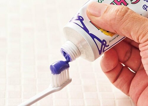 歯が白く見える!?「紫歯磨き粉」の人気が増している 紫歯磨き粉おすすめ イメージ