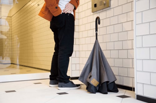 「濡れた傘」問題を抜本的に解決! 逆折り式長傘の厳選ベストバイ2選! イメージ5