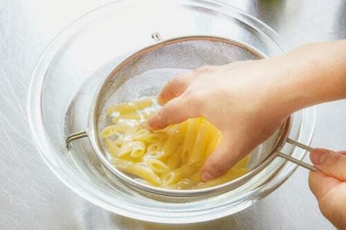 パスタだってレトルトになります！ベーコンとトマトのショートパスタ イメージ3