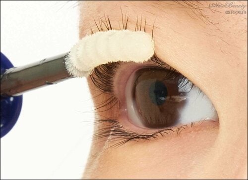 まつげを保湿してダメージケア まつげ美容液おすすめ イメージ