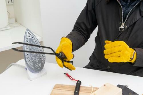 項目2：フィット感・操作性 耐熱グローブおすすめ イメージ